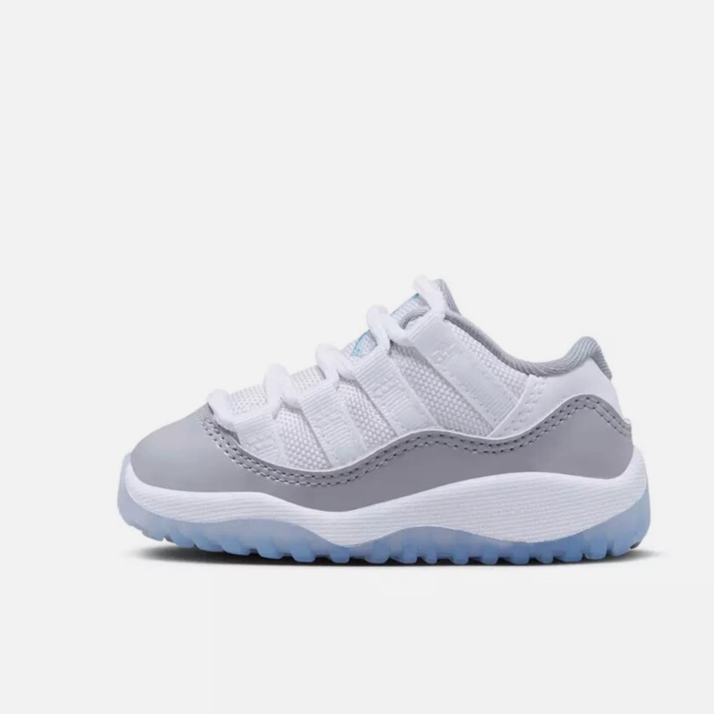 NWOT Nike Kids Air Jordan Retro 11 Low - Grey and White with Ice Blue Sole - Picture 2 of 13